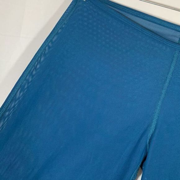Lululemon Blue Fully Mesh Capri Pants Vintage Rare - Picture 2 of 6